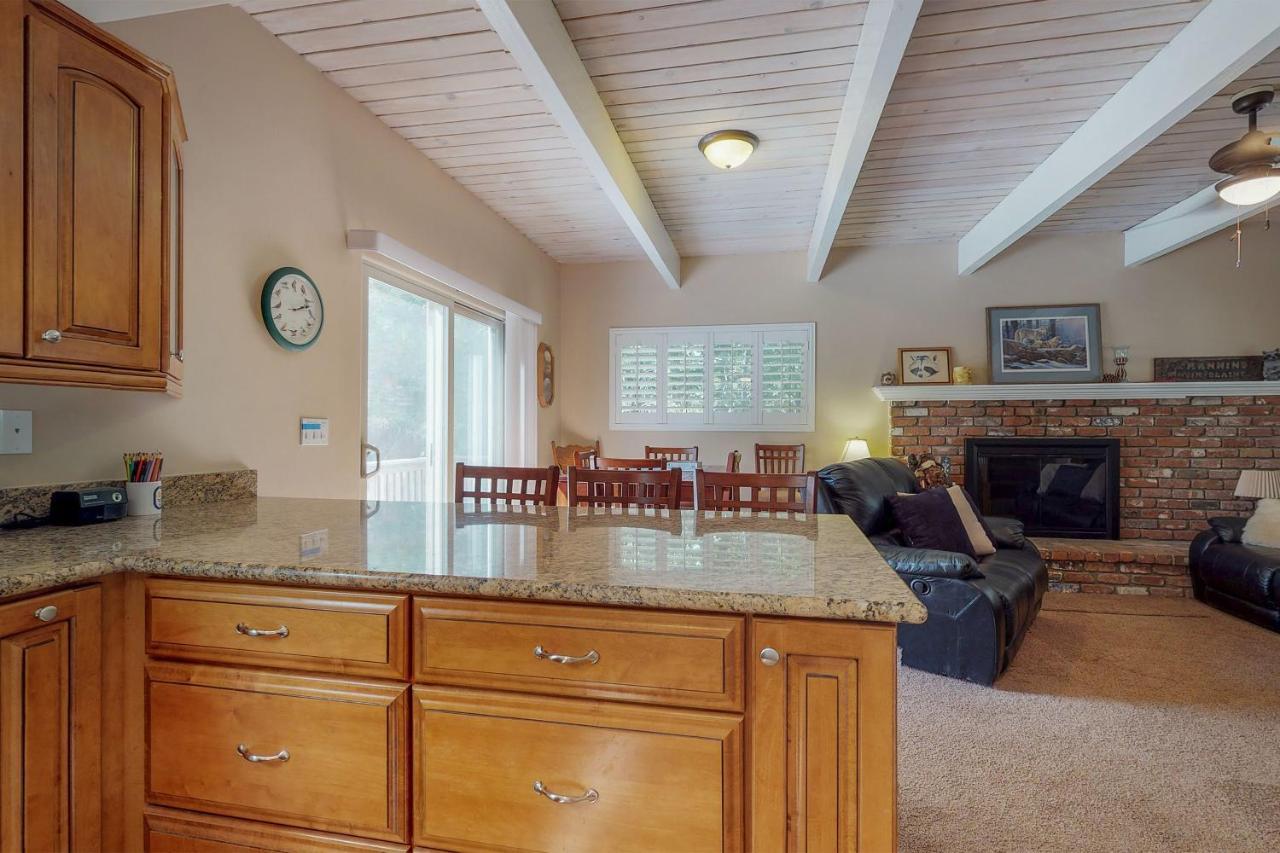 Villa Dancing Bear Chalet à Lake Arrowhead Extérieur photo